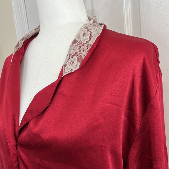 Victoria’s Secret Vintage Gold Label Red Robe - Picture 2 of 9